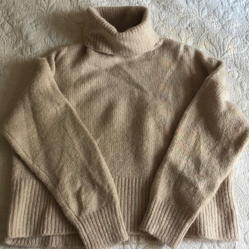 H&M Cream Sweater